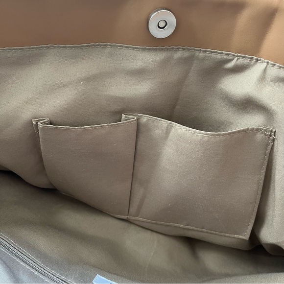 🎪 red and white striped bag 🎪 - Picture 5 of 6